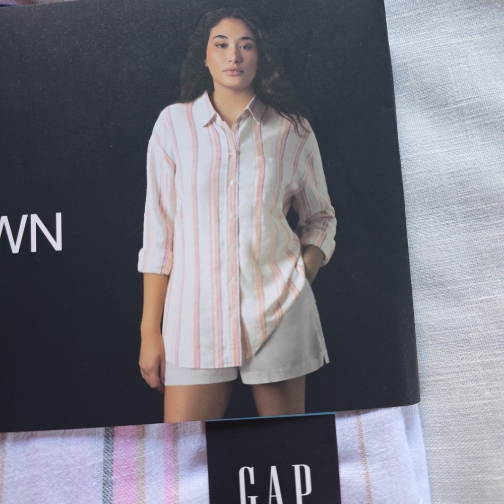 GAP Women's Light Pink Striped Button Down Shirt